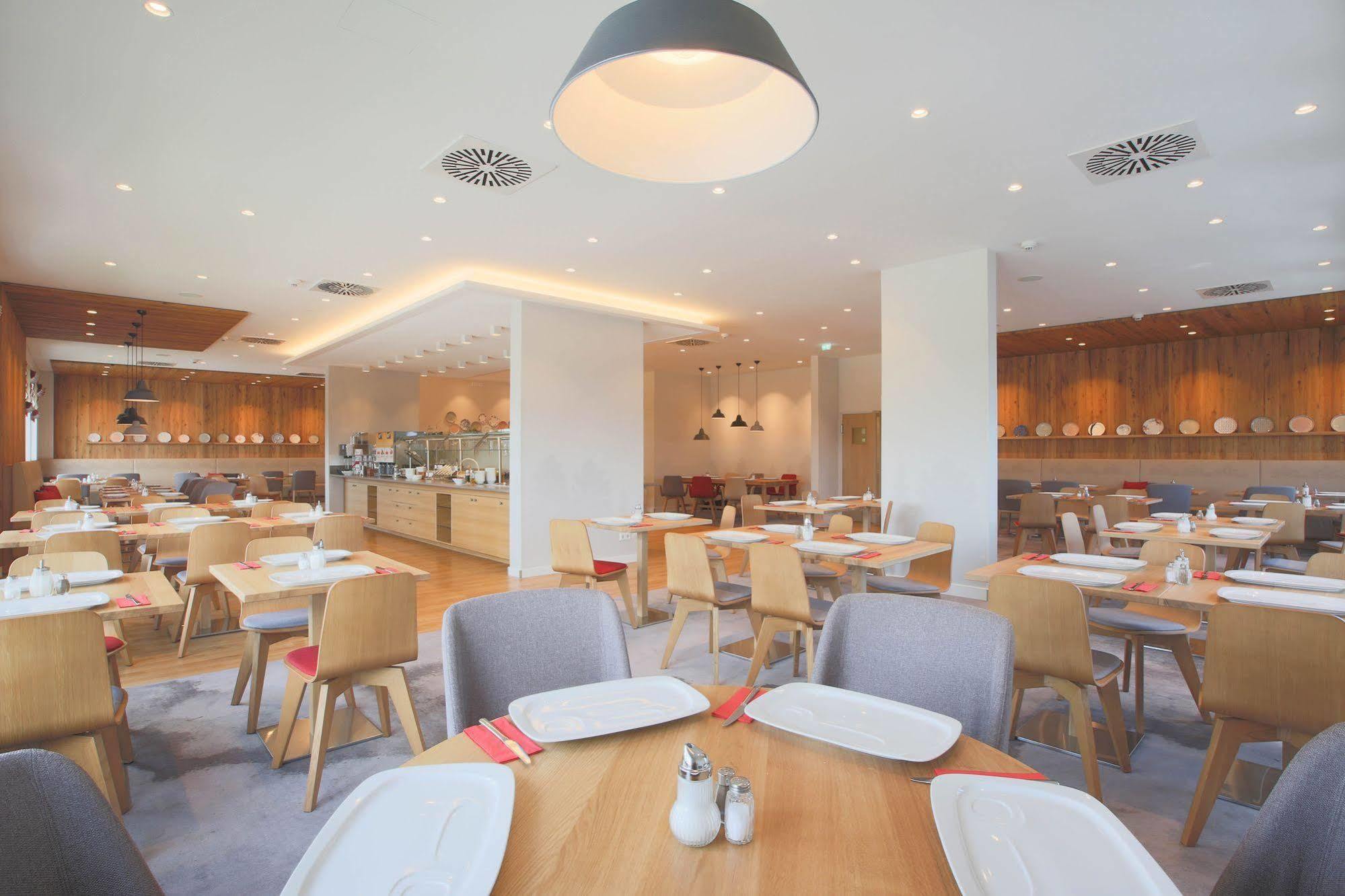 Star Inn Hotel Regensburg Zentrum, By Comfort Exteriör bild